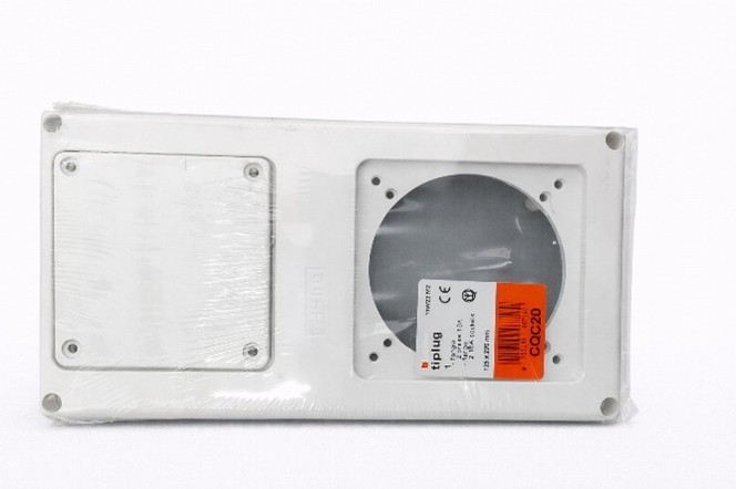 bticino-tiplug-cqc20-presa-2pt-16a-da-pannello